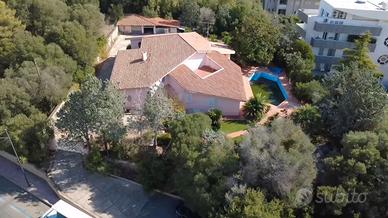 Villa con ampio terreno