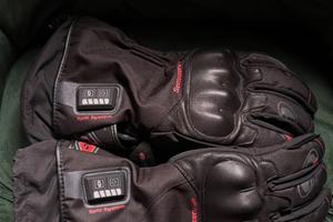 Guanti riscaldati con batteria