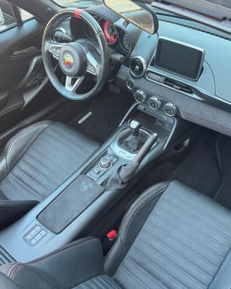 Abarth 124 spider