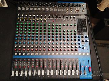Mixer audio yamaha MG20XU con effetti incorporati