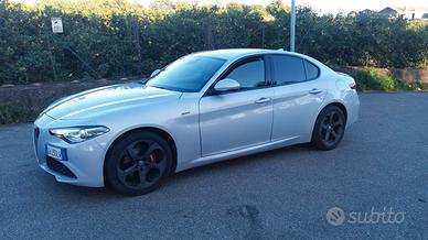 Giulia 2.2 190 cv Sprint con Pack Vel