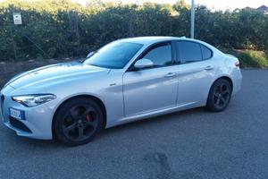 Giulia 2.2 190 cv Sprint con Pack Vel