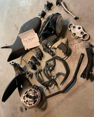 Ricambi per triumph speed 2016