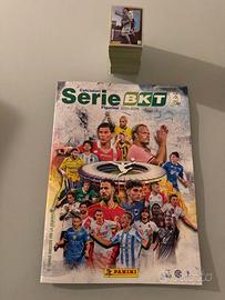 SET COMPLETO 480 FIGURINE CALCIATORI PANINI BKT