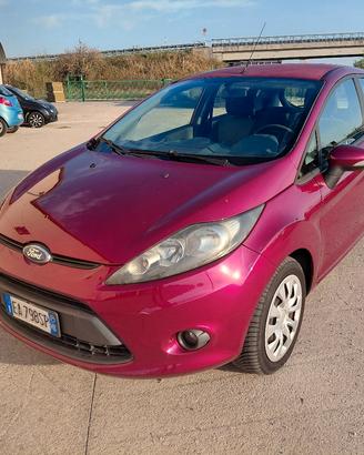 Ford Fiesta 1.4 tdi 68cv diesel Neopatentati 