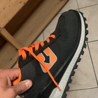 Scarpe antifortunistiche