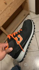 Scarpe antifortunistiche