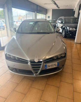 ALFA ROMEO 159 2.4 JTDm 200 CV Sportwagon Distin