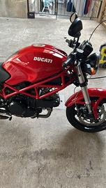 Ducati monster 695