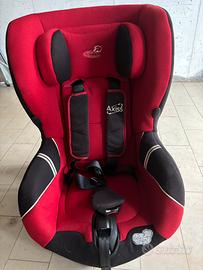 Seggiolino auto 9/18 kg con seduta girevole a 90’.