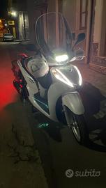 Sh 300