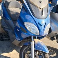 Piaggio X9 per ricambi