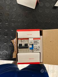 Interruttore magnetotermico differenziale 20 A 220