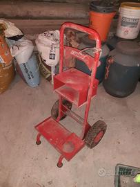 Carrello porta abbacchiatore e batteria