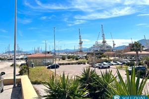 Appartamento Tot. Ristrutturato P.zza Acquasanta