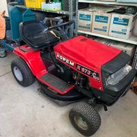 Trattorino taglia erba