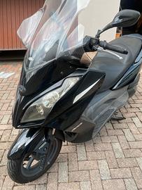 Scooter in buono stato con revisione fatta da poco