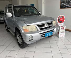 Mitsubishi Pajero 2.5 TDI GANCIO TRAINO 2004