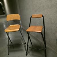 sgabello pieghevole alto con schienale 