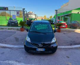 Toyota Aygo 1.0 12V VVT-i 5 porte Sound