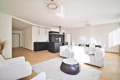 Attraente trilocale con posto auto a Merano - Via