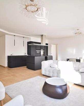 Attraente trilocale con posto auto a Merano - Via