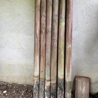 Pali in legno di pino