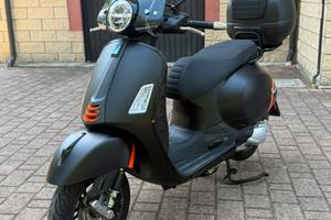 Vespa GTS 300 Super Sport