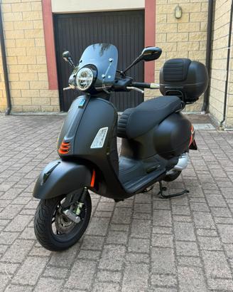 Vespa GTS 300 Super Sport