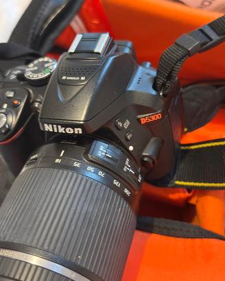 nikon d5300 con l'obbiettivi