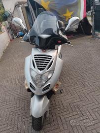 scooter Kymco 250