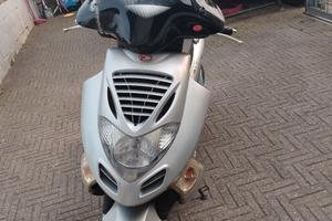 scooter Kymco 250