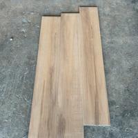 Piastrelle effetto legno Rovere