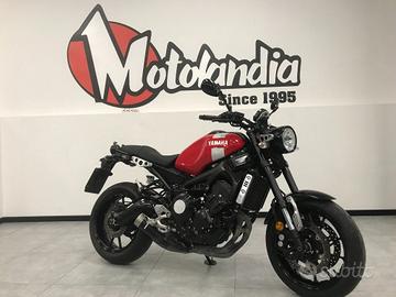 YAMAHA XSR 900