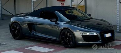 Audi R8 spyder V8 s-tronic