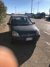 TOYOTA Yaris - 2002