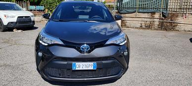 TOYOTA C-HR 1.8 Hybrid E-CVT Business SPORT
