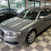 Audi A4 2.0 16V TDI S-LINE