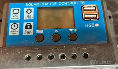 Regolatore solare fotovoltaico 12 24 volt 30A