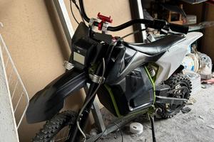 Pit bike elettrico
