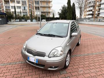 Toyota Yaris 1.4 D-4D 3p Sol