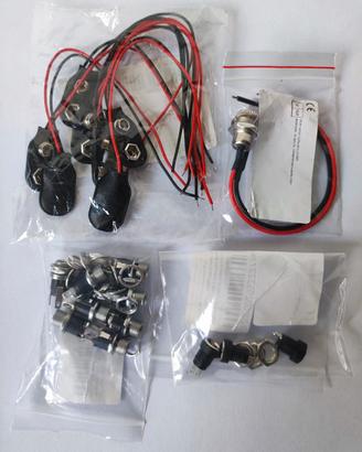 Lotto 19pz Clip Batt. 9V e Connettori DC 5.5x2.5