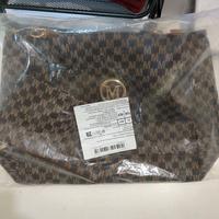 zaino nero da donna elegante e pratico