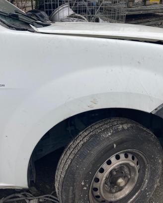 PARAFANGO ANTERIORE DESTRO ISUZU D-MAX Serie PARAF