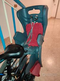 Seggiolino bici per bimbi.