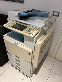 Fotocopiatrice RICOH Aficio MP C3000