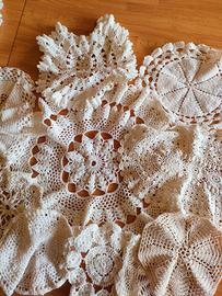 lotto 10 centrini artigianali lavorazione suore