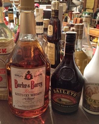 Collezione di bottiglie varie Burke &Barry