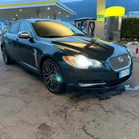 Jaguar XF 3.0 V6 palette al volante  BELLA!!!