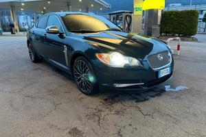 Jaguar XF 3.0 V6 palette al volante  BELLA!!!